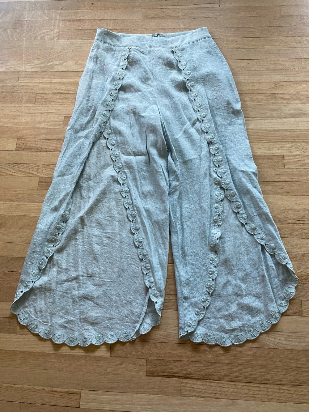 Lost + Wander scallop hem split front flowy fairy boho festival Coachella pant M